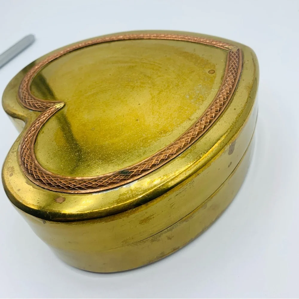 Vintage Brass & Copper Heart Trinket Box Jewelry Box Made in Hong Kong